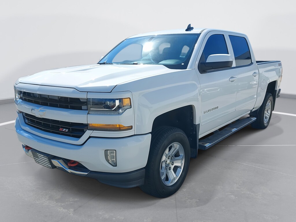 Used 2017 Chevrolet Silverado 1500 LT 4WD Crew Cab 143.5 LT w/2LT