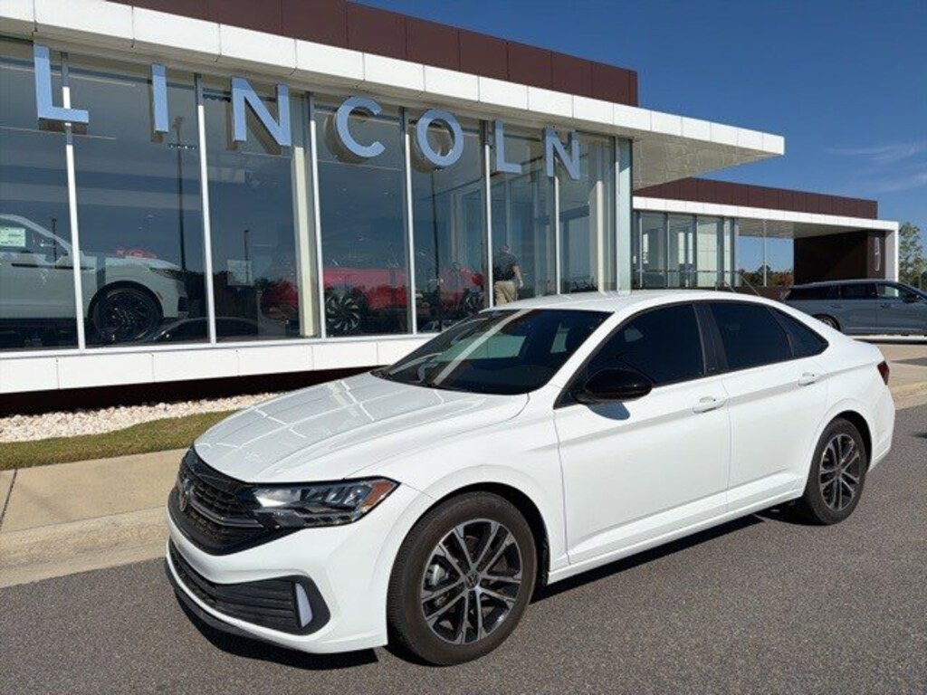 Used 2024 Volkswagen Jetta Sport Sport Auto