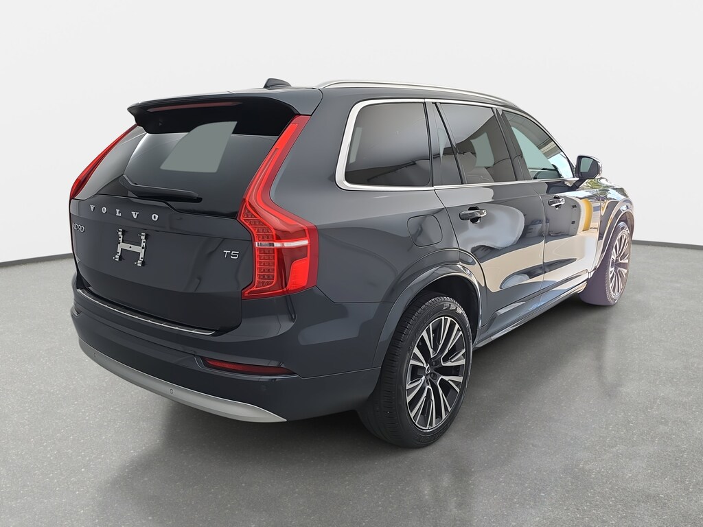 Used 2022 Volvo XC90 Momentum T5 FWD Momentum 7P