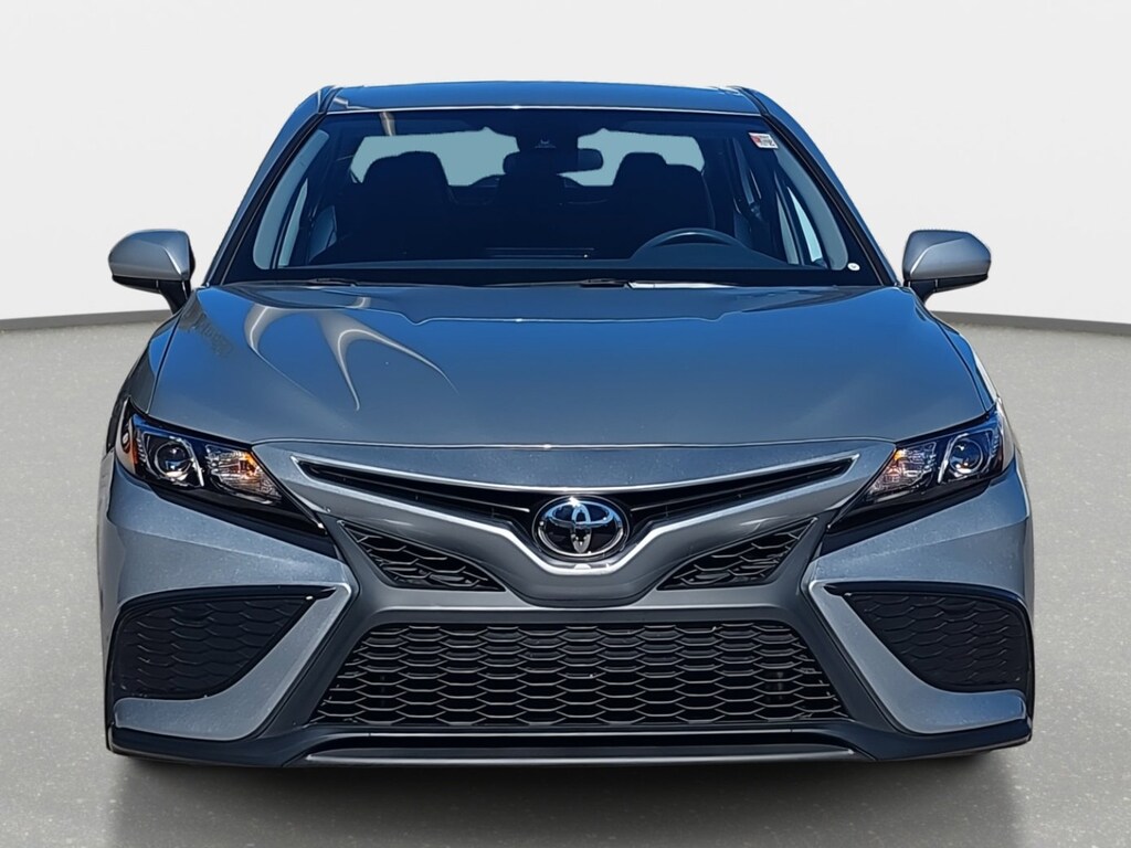 Used 2021 Toyota Camry SE SE Auto