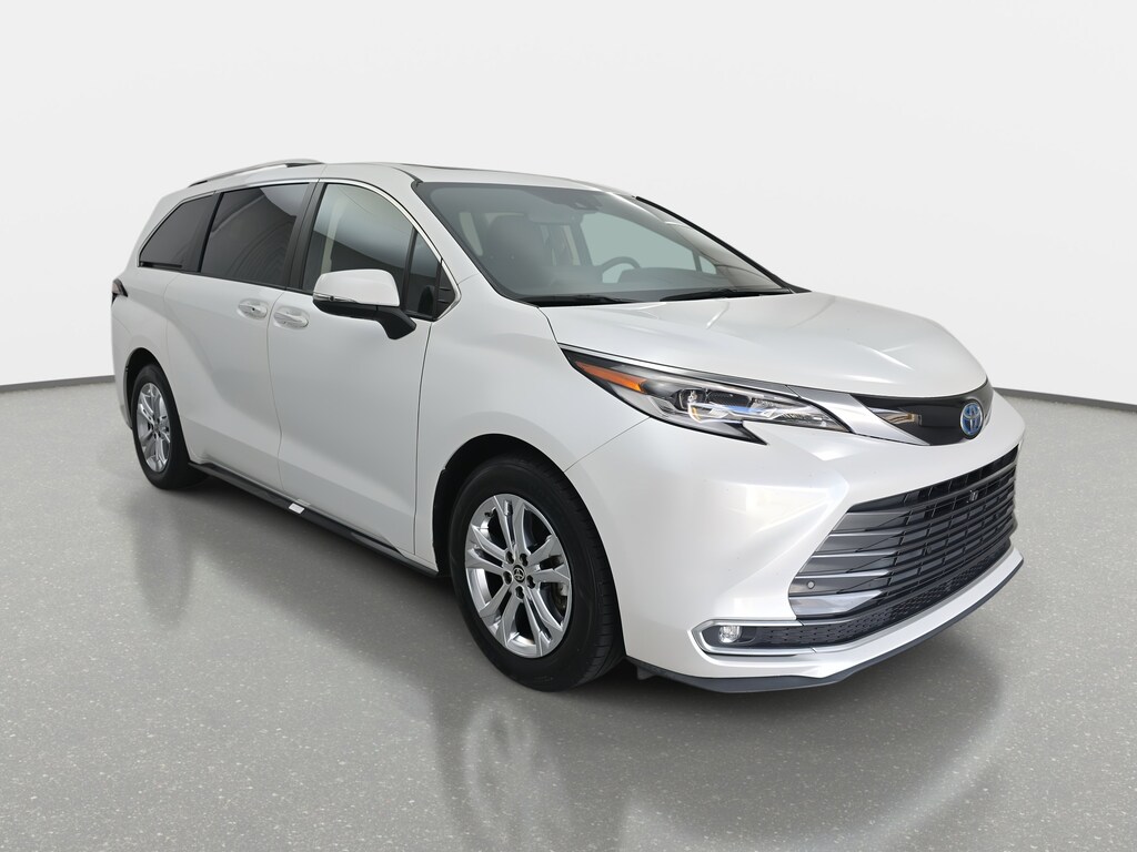 Used 2022 Toyota Sienna Platinum Platinum AWD 7-Passenger