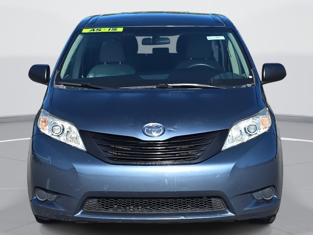 Used 2015 Toyota Sienna L Van