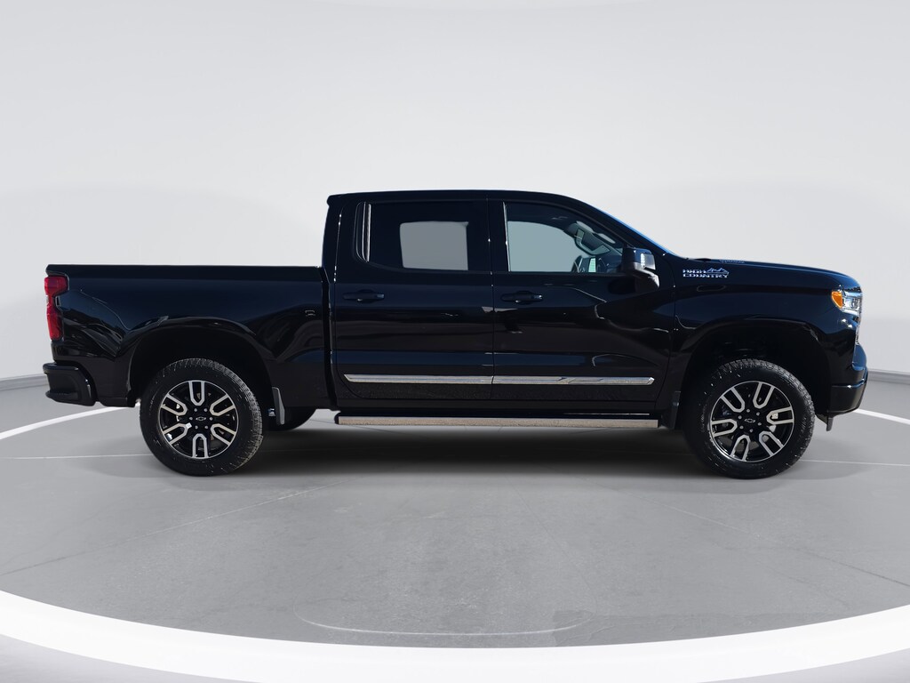Used 2024 Chevrolet Silverado 1500 High Country 4WD Crew Cab 147 High Country