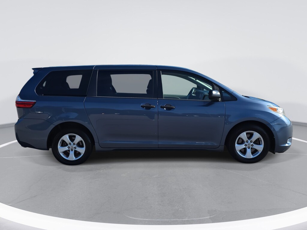 Used 2015 Toyota Sienna L Van