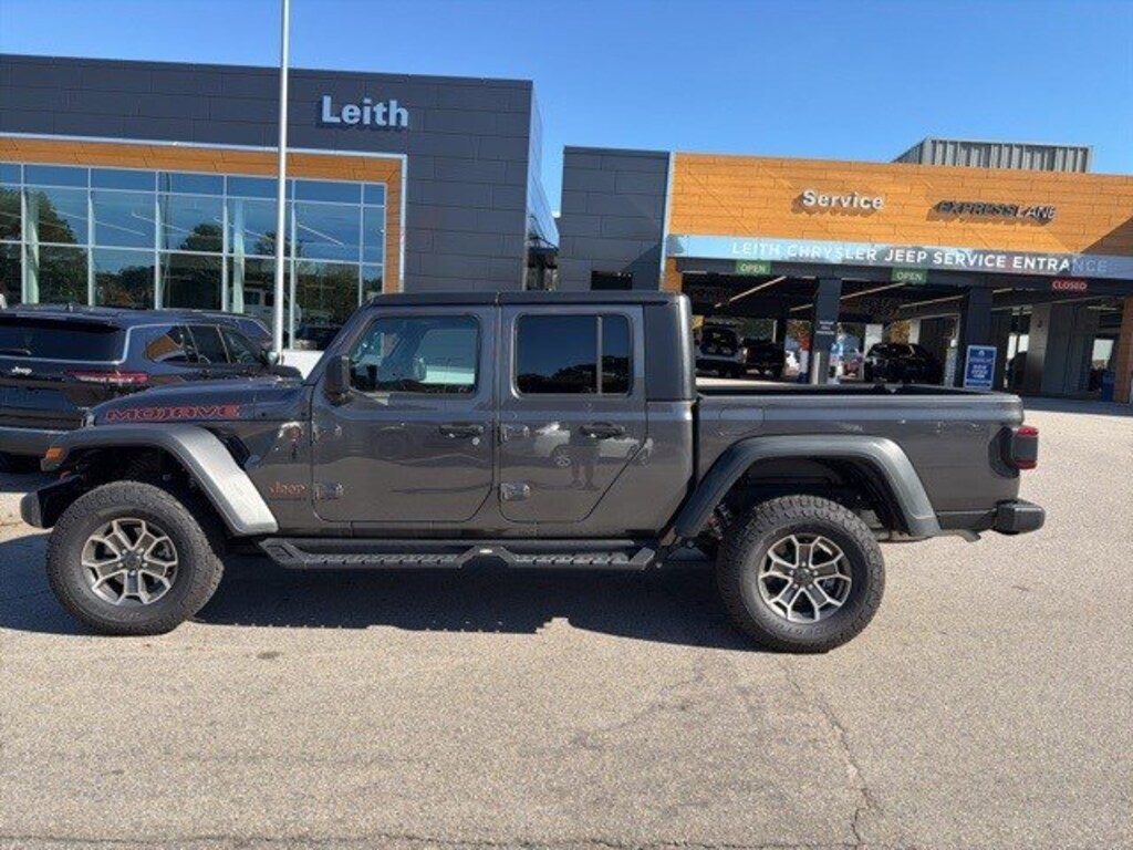 Used 2024 Jeep Gladiator Mojave Mojave 4x4