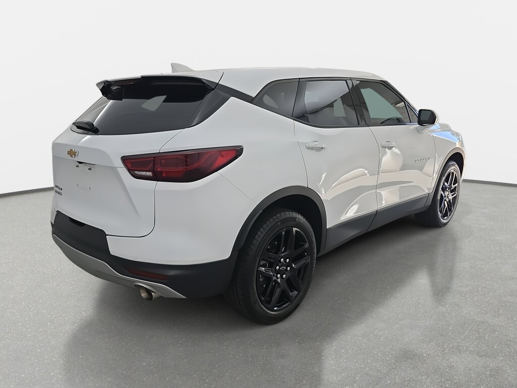 Used 2023 Chevrolet Blazer LT FWD  LT w/2LT