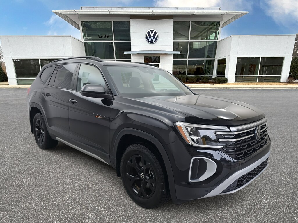 Certified 2024 Volkswagen Atlas 2.0T Peak Edition SEL 2.0T Peak Edition SEL 4MOTION