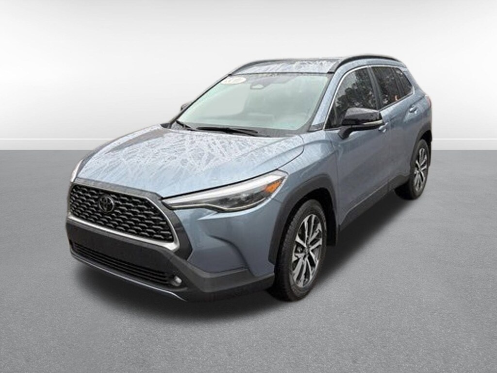 Used 2025 Toyota Corolla Cross XLE XLE 2WD