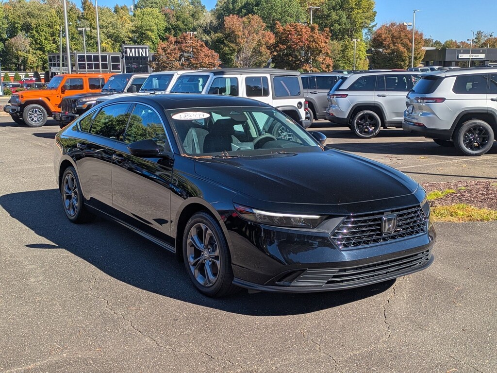 Used 2023 Honda Accord Sedan EX