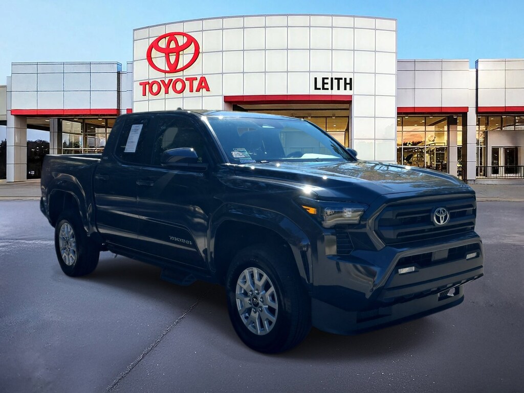 Used 2025 Toyota Tacoma SR5