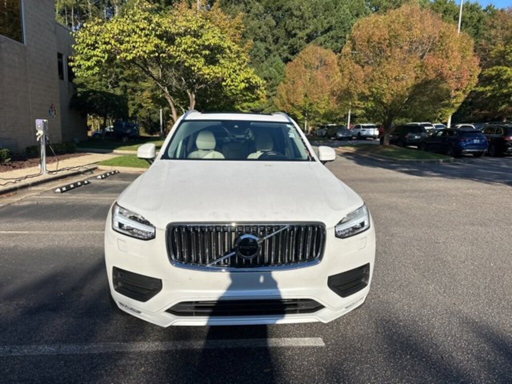 Used 2022 Volvo XC90 Momentum T5 AWD Momentum 7P