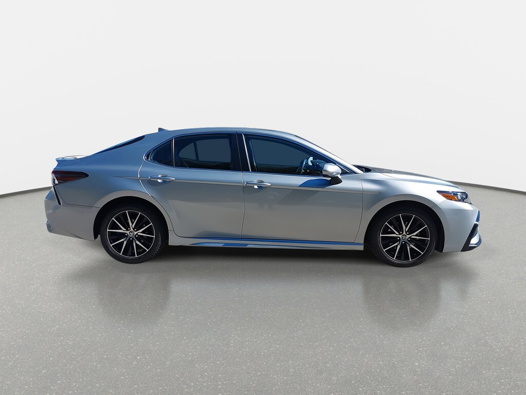 Used 2021 Toyota Camry SE SE Auto