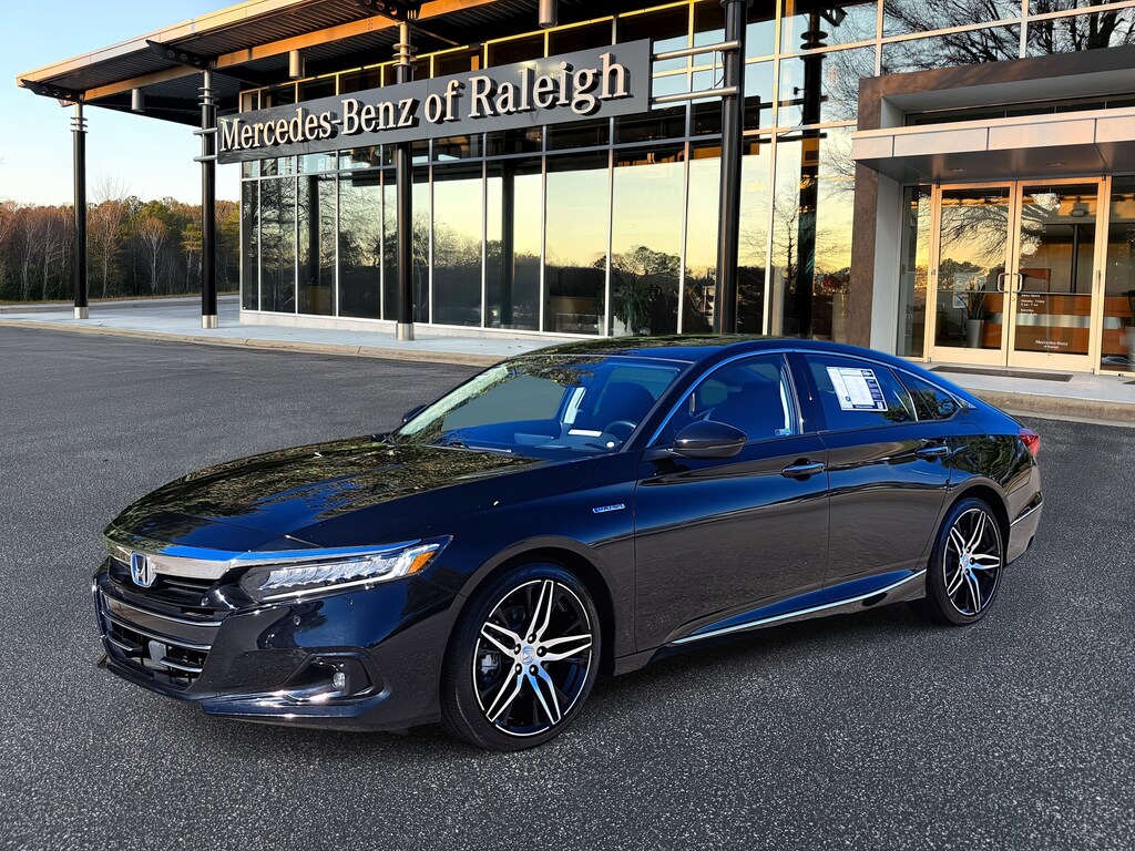 Used 2022 Honda Accord Hybrid Touring Sedan