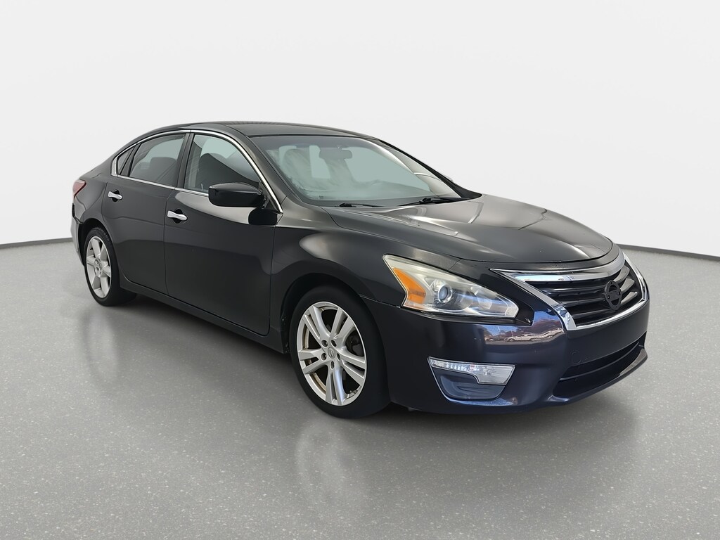 Used 2013 Nissan Altima 3.5 S Sedan