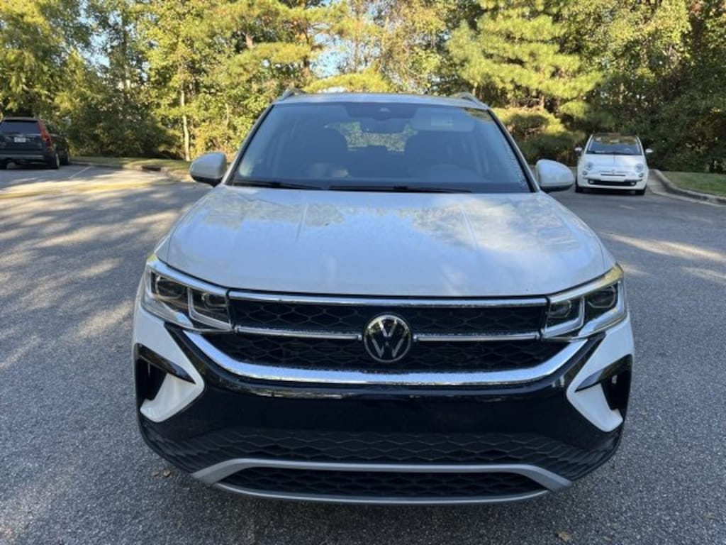 Used 2024 Volkswagen Taos SEL SEL 4MOTION