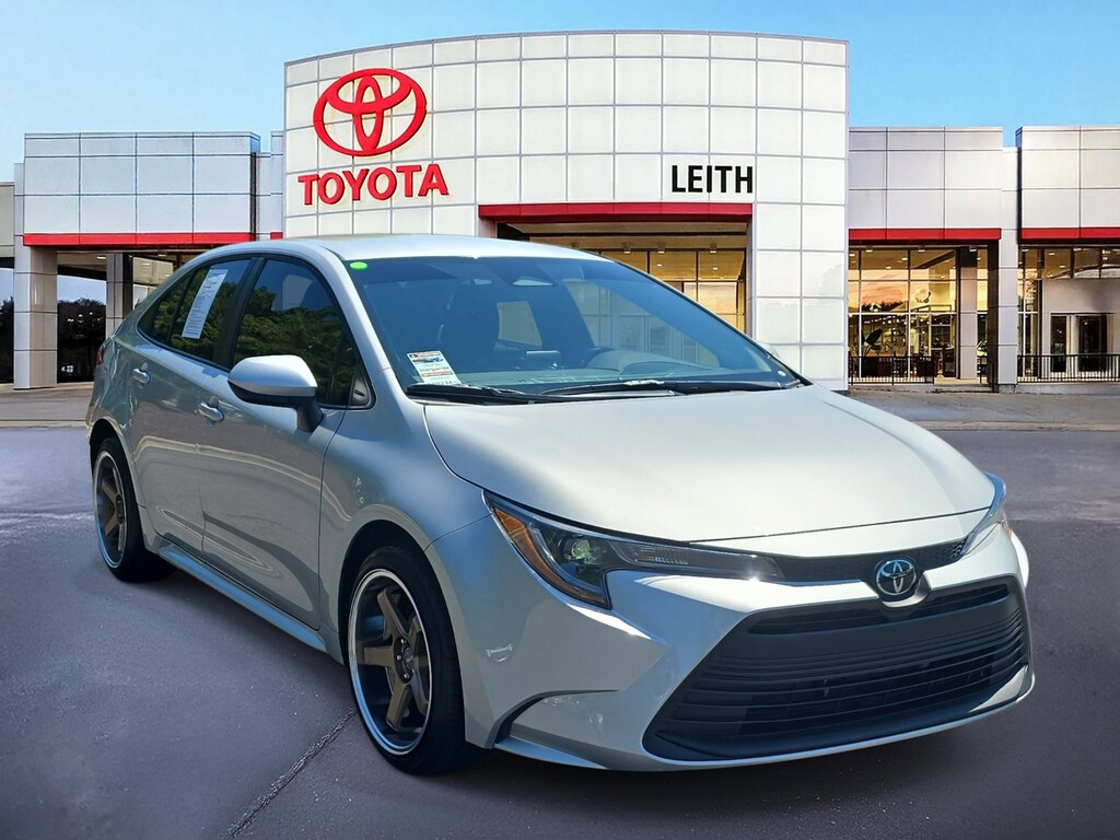 Used 2025 Toyota Corolla LE LE CVT