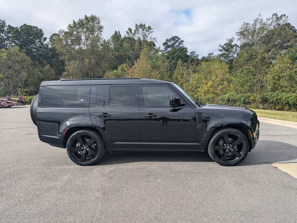 Certified 2024 Land Rover Defender X-Dynamic SE 130 P400 X-Dynamic SE