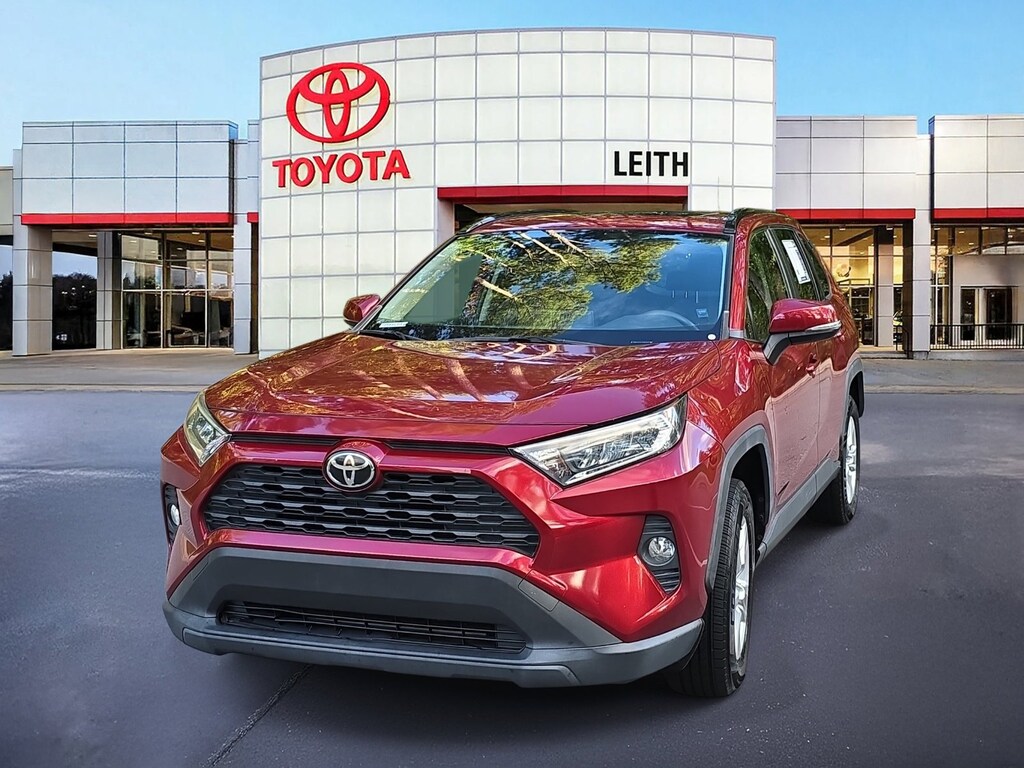 Used 2020 Toyota RAV4 XLE XLE FWD