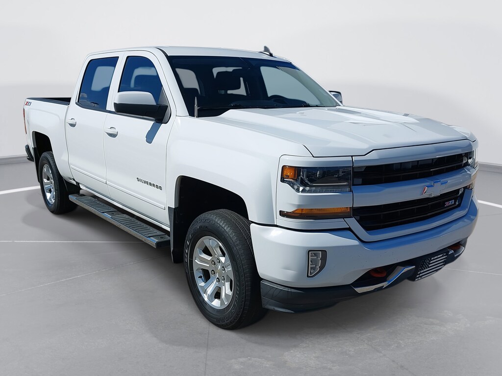 Used 2017 Chevrolet Silverado 1500 LT 4WD Crew Cab 143.5 LT w/2LT