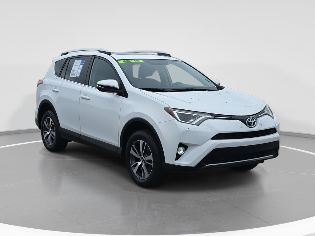 Used 2016 Toyota RAV4 XLE FWD  XLE