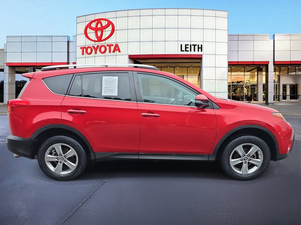 Used 2015 Toyota RAV4 XLE FWD  XLE