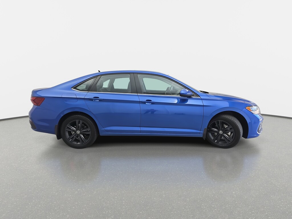 Used 2022 Volkswagen Jetta SE SE Auto