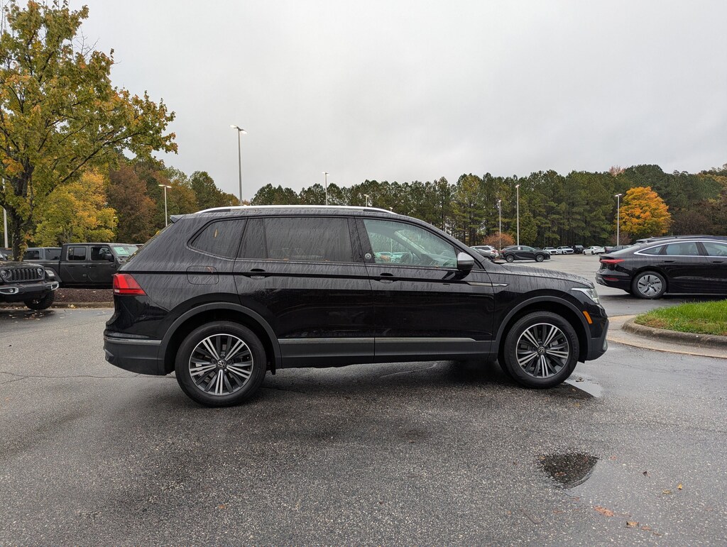 Used 2024 Volkswagen Tiguan Wolfsburg Edition 2.0T Wolfsburg Edition FWD