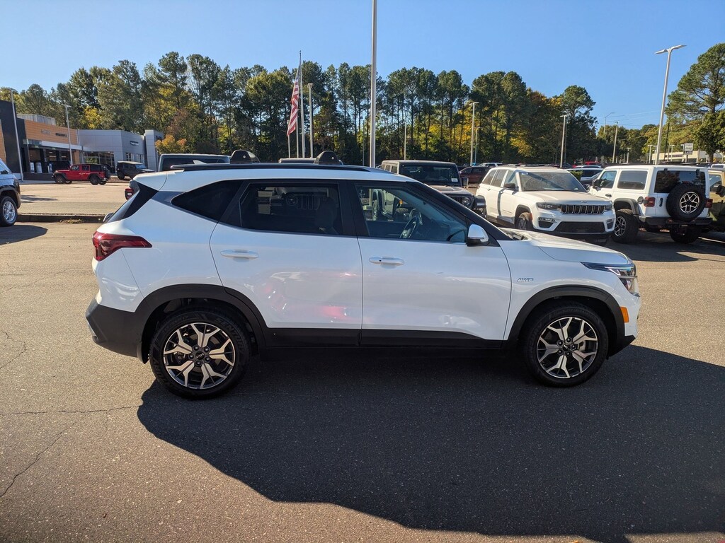 Used 2022 Kia Seltos EX EX IVT AWD