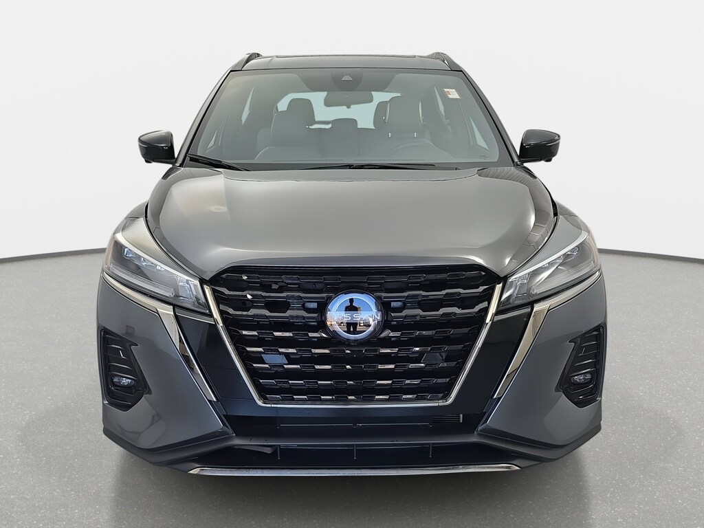 Used 2024 Nissan Kicks SR SR FWD