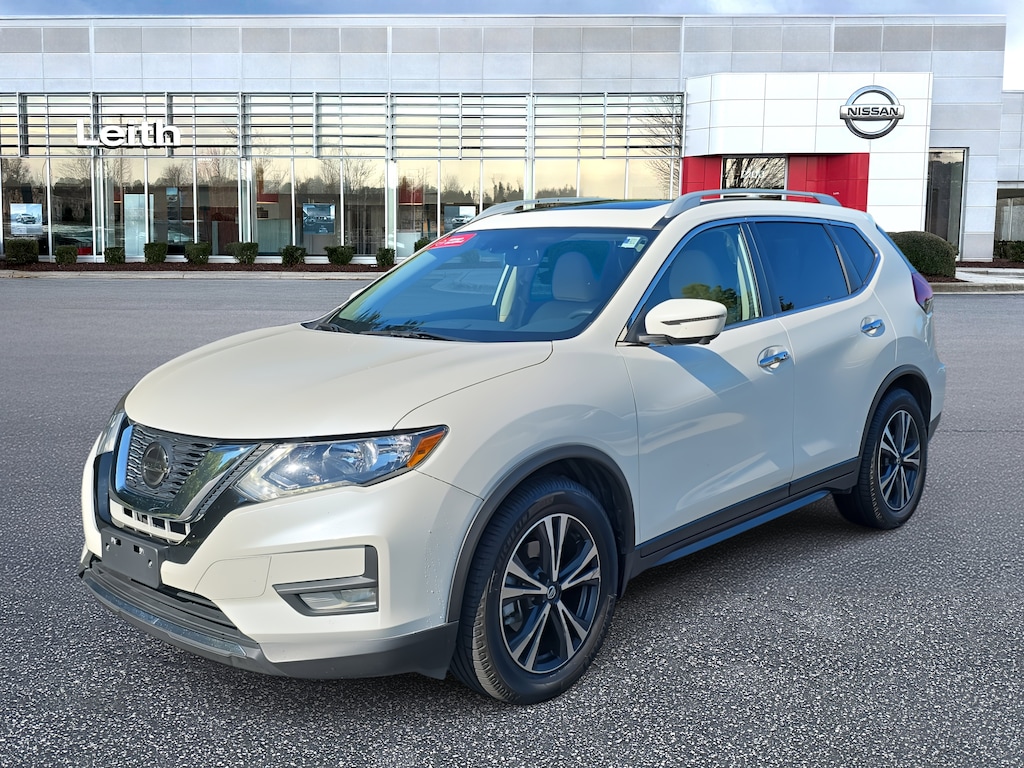 Used 2020 Nissan Rogue SV FWD SV