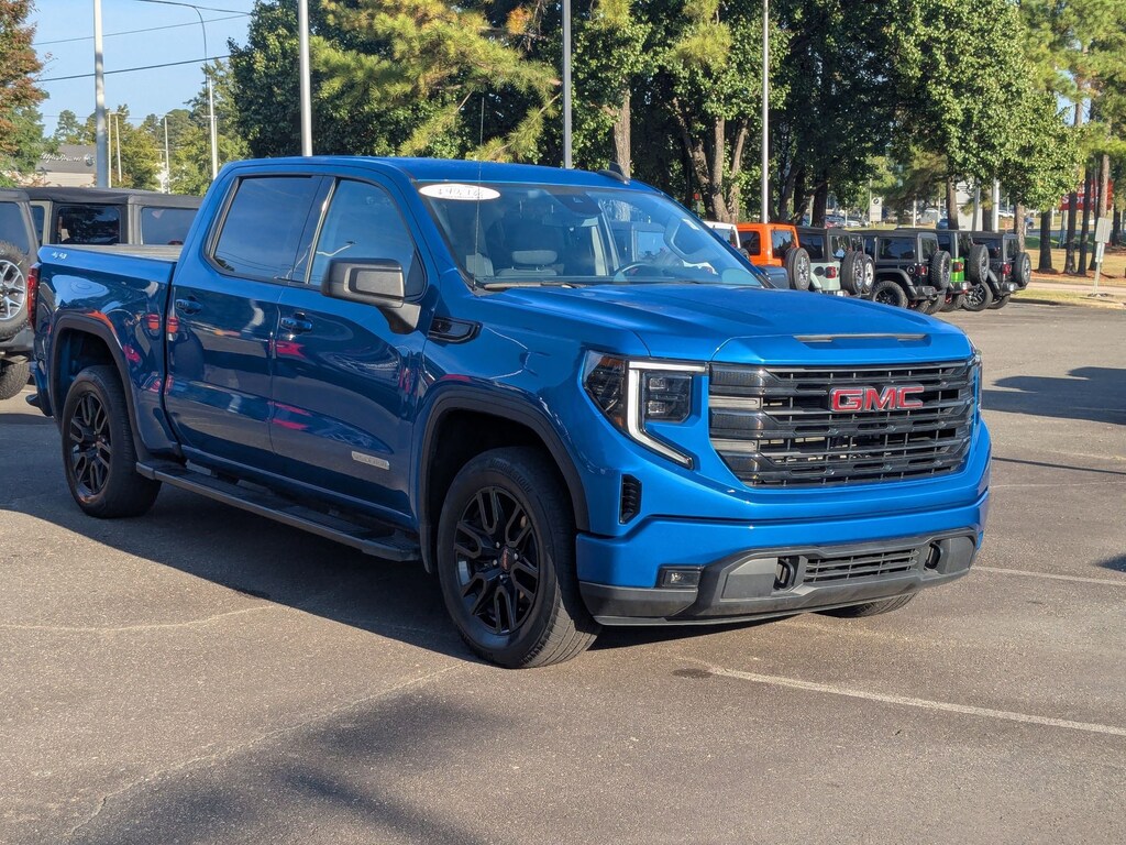 Used 2023 GMC Sierra 1500 Elevation 4WD Crew Cab 147 Elevation w/3SB