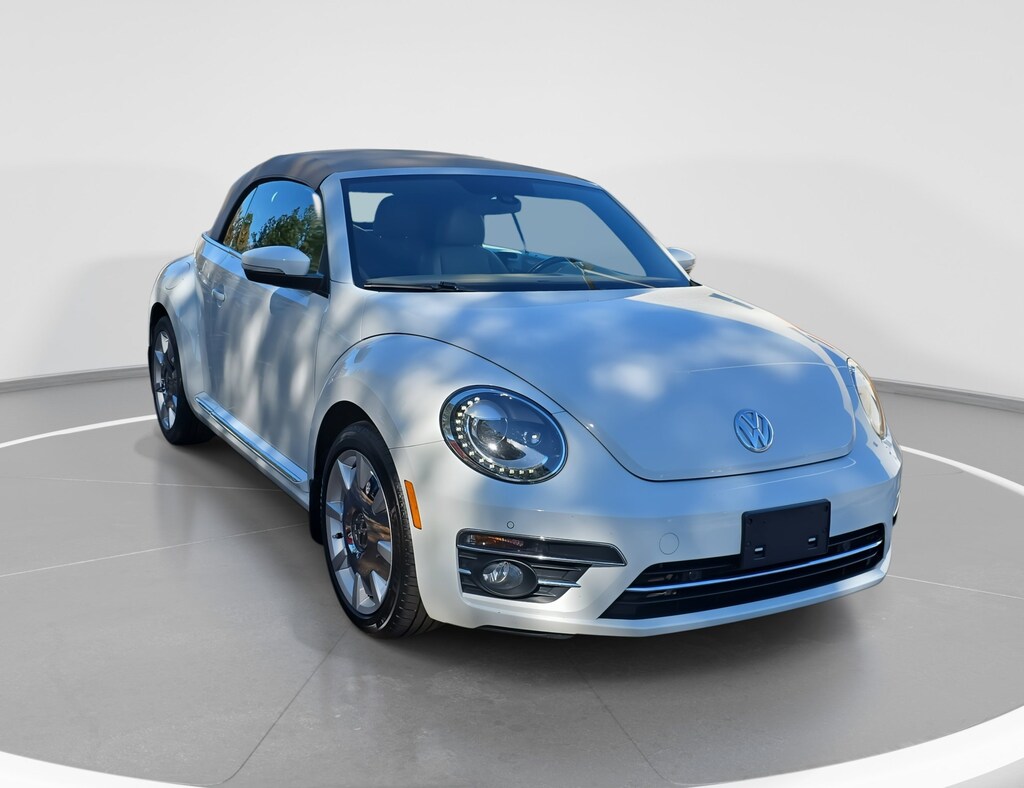 Used 2018 Volkswagen Beetle Convertible SE SE Auto