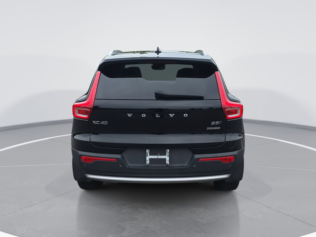 Used 2023 Volvo XC40 Ultimate Bright Theme B5 AWD Ultimate Bright Theme