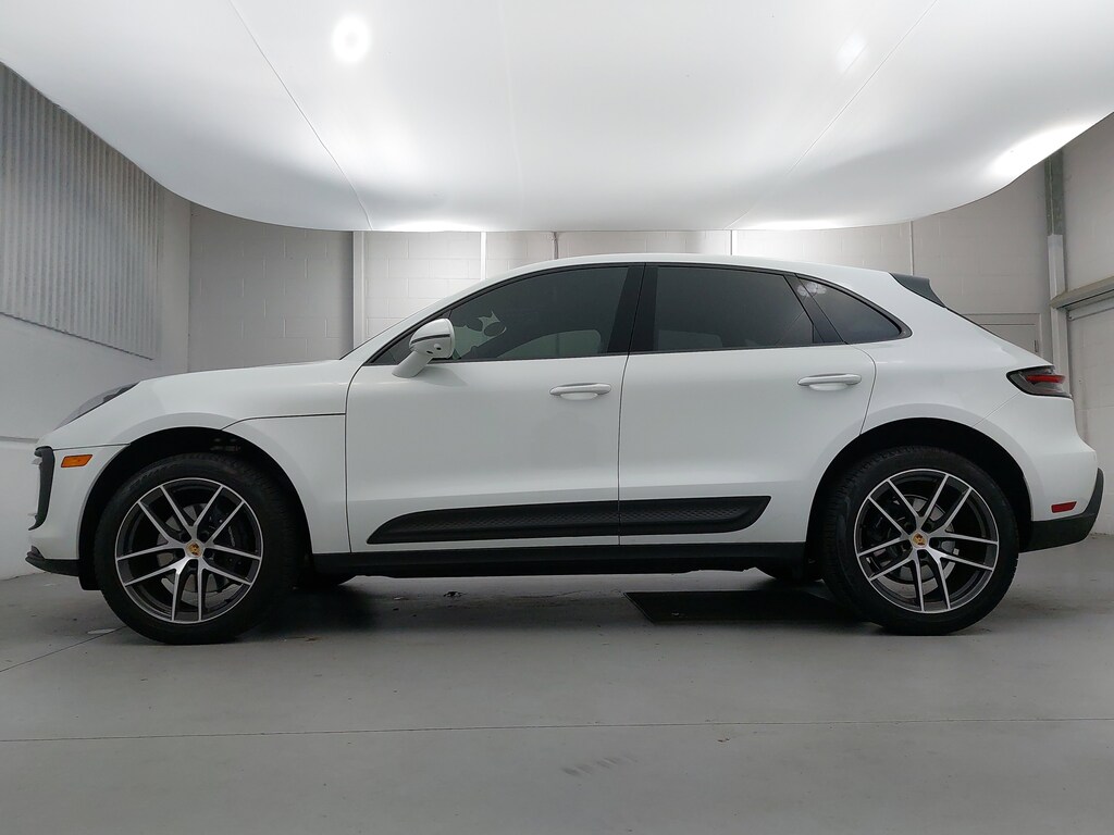 Certified 2024 Porsche Macan  AWD