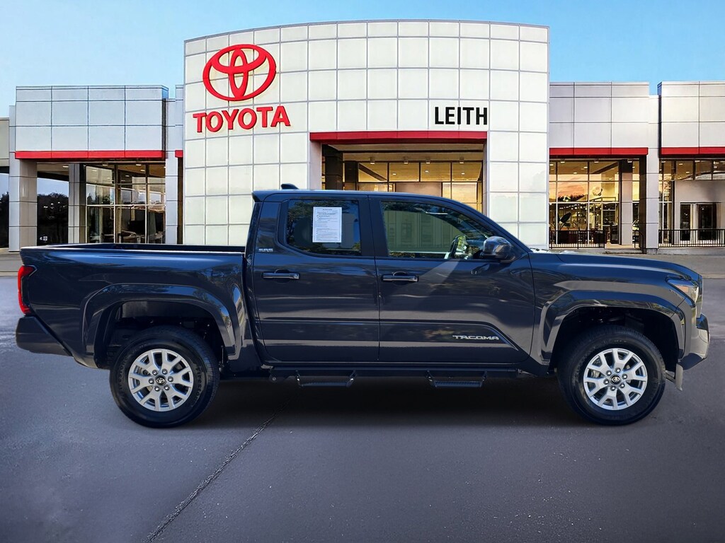 Used 2025 Toyota Tacoma SR5