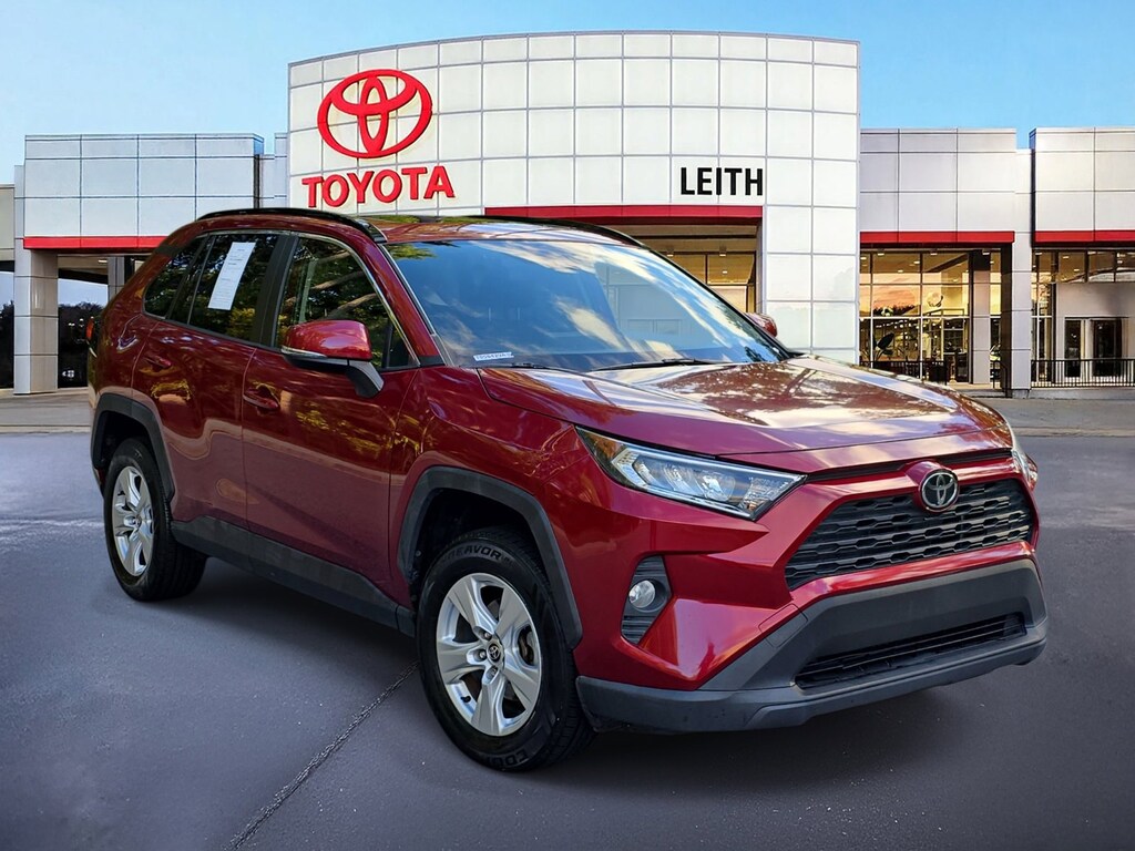 Used 2020 Toyota RAV4 XLE XLE FWD