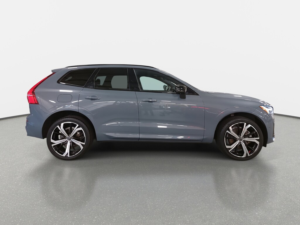 Used 2022 Volvo XC60 R-Design B6 AWD R-Design