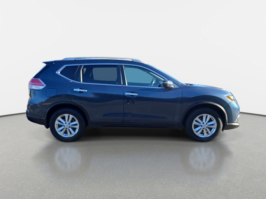 Used 2016 Nissan Rogue SV FWD  SV
