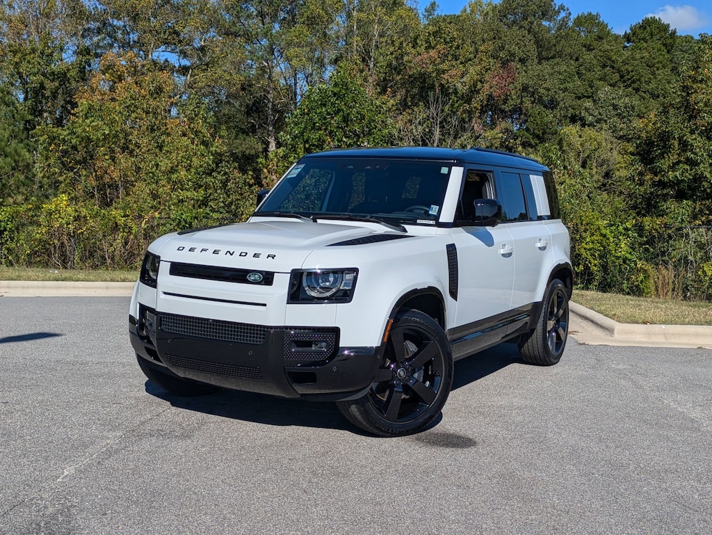 Certified 2025 Land Rover Defender X-Dynamic SE 110 P400 X-Dynamic SE