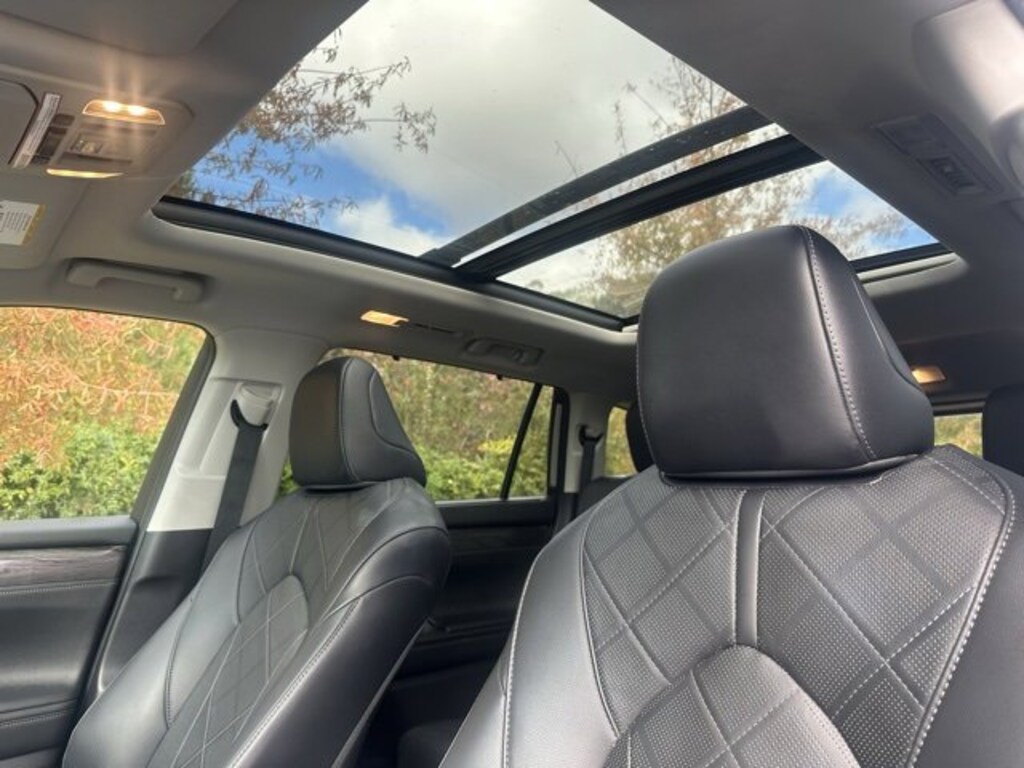 Used 2020 Toyota Highlander Hybrid Platinum Hybrid Platinum AWD