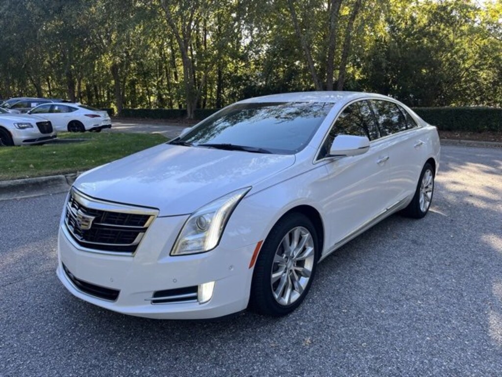 Used 2016 Cadillac XTS Luxury Collection Sedan