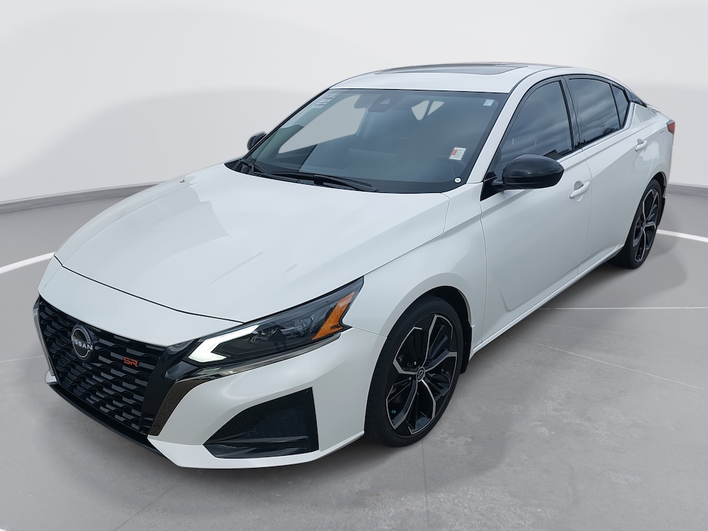 Used 2023 Nissan Altima 2.5 SR Sedan