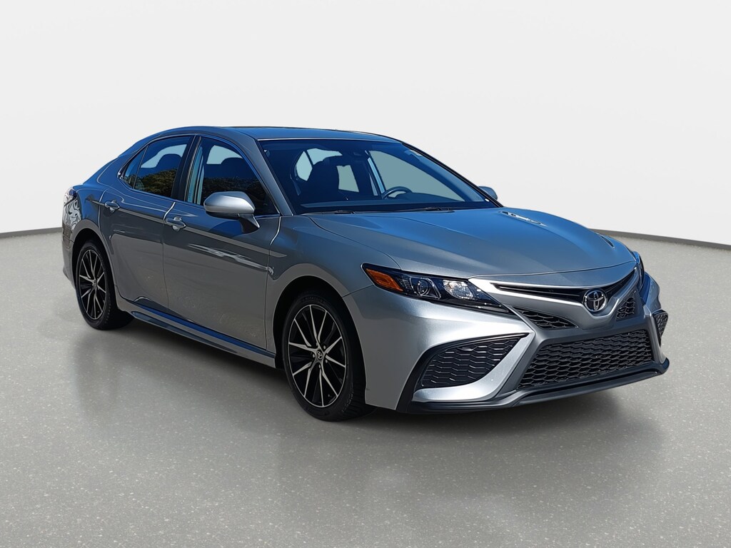Used 2021 Toyota Camry SE SE Auto