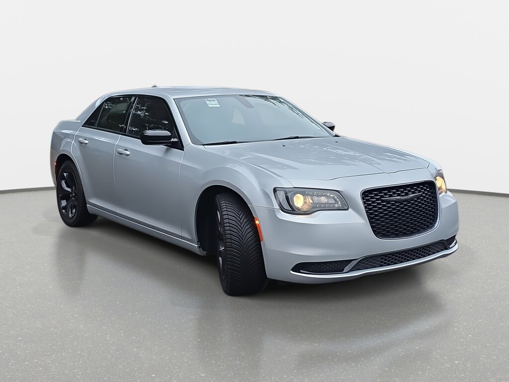 Used 2023 Chrysler 300 Touring Touring RWD