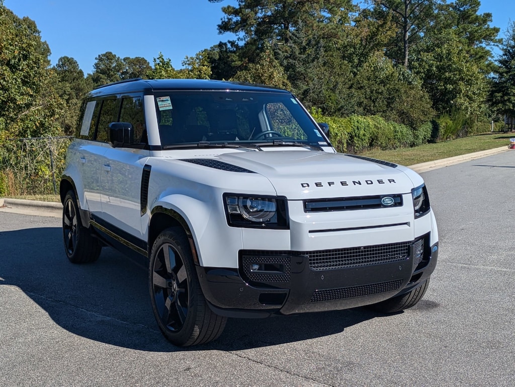 Certified 2025 Land Rover Defender X-Dynamic SE 110 P400 X-Dynamic SE