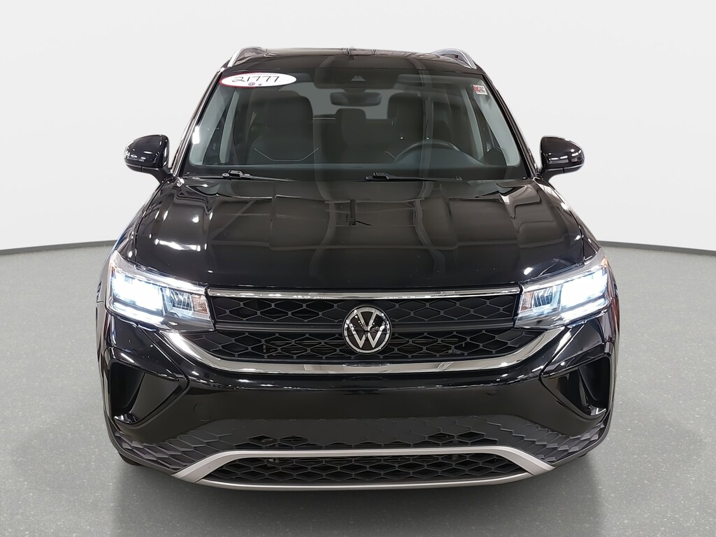 Used 2023 Volkswagen Taos SE SE FWD