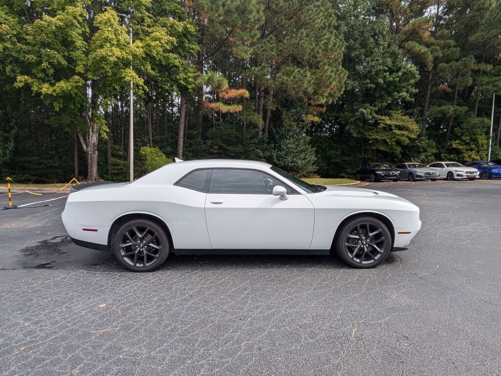 Used 2020 Dodge Challenger SXT SXT RWD