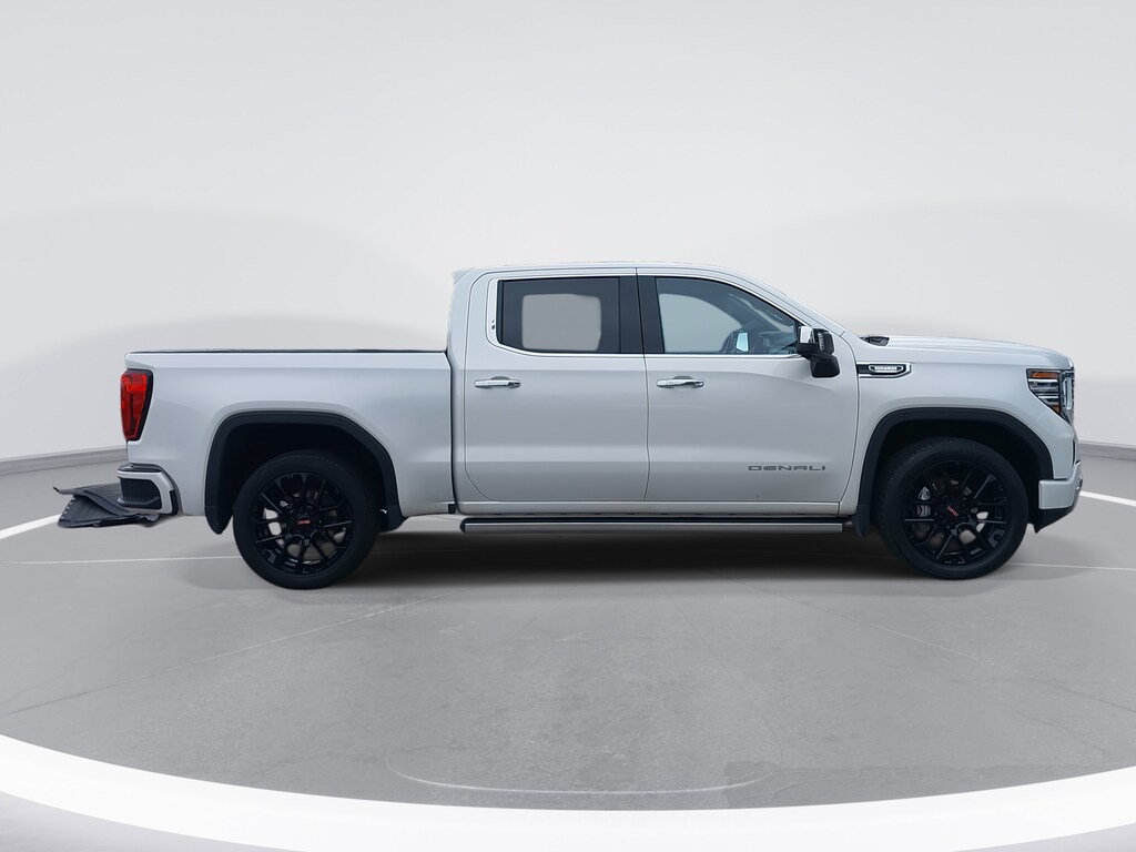 Used 2023 GMC Sierra 1500 Denali 4WD Crew Cab 147 Denali
