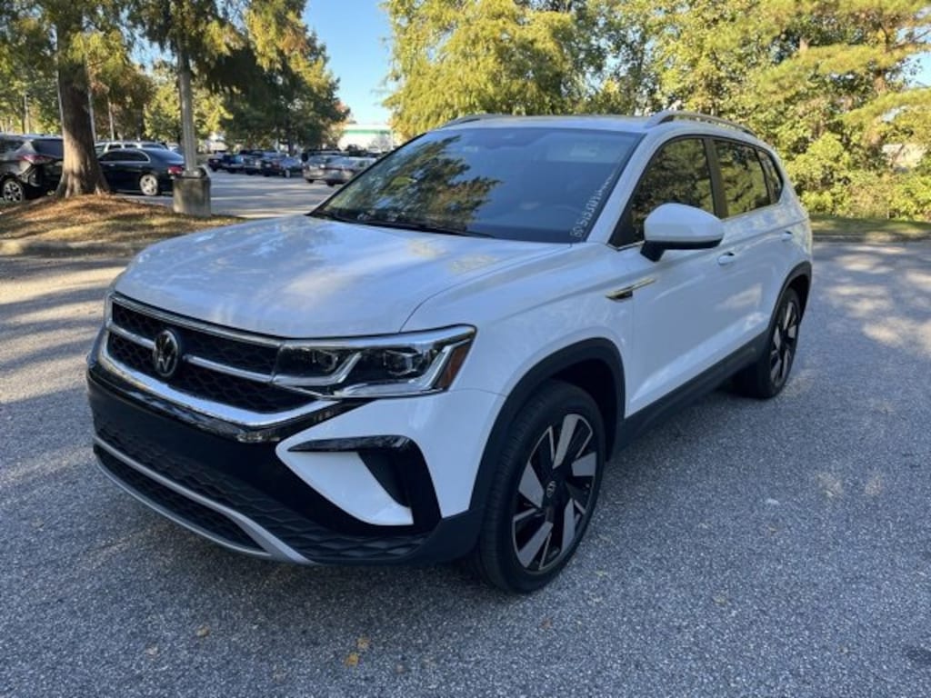 Used 2024 Volkswagen Taos SEL SEL 4MOTION