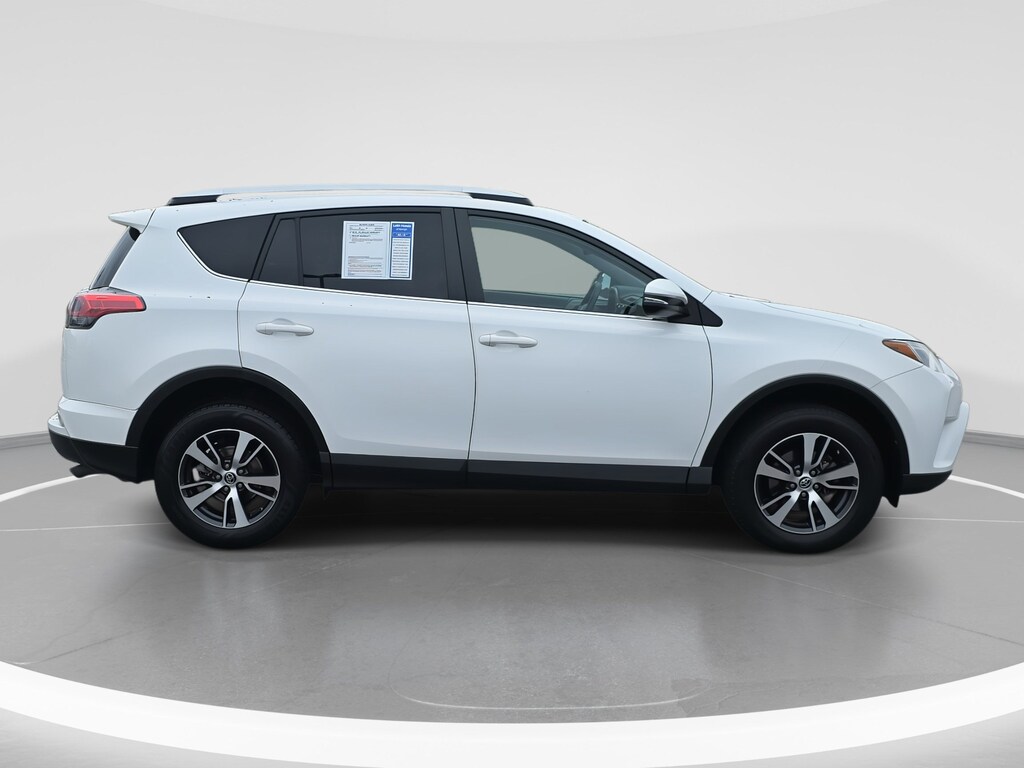 Used 2016 Toyota RAV4 XLE FWD  XLE